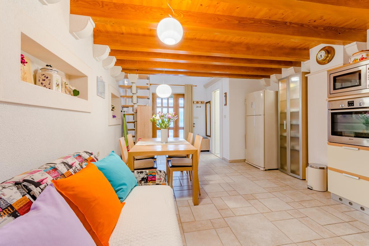 Apartments Villa Camellia - Adults Only Supetar Exteriér fotografie
